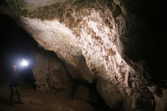 IMG_9122-700x467 Exploración en caverna