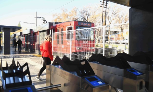 Más paradores inteligentes en el Metrotranvía: ya se completó el 25% de las obras