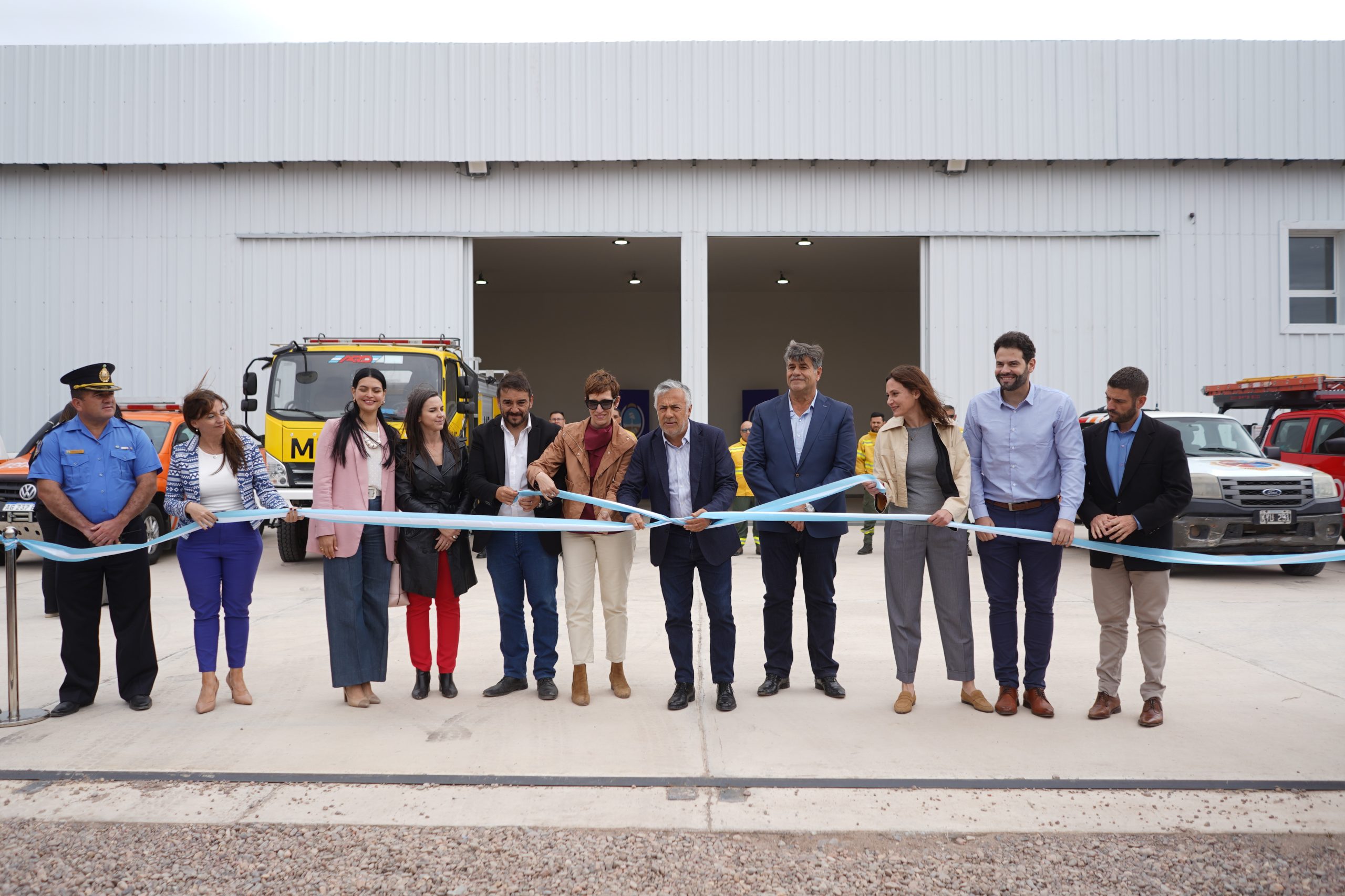 Mendoza refuerza la prevención de incendios con una nueva base operativa del Plan Provincial de Manejo del Fuego en La Paz