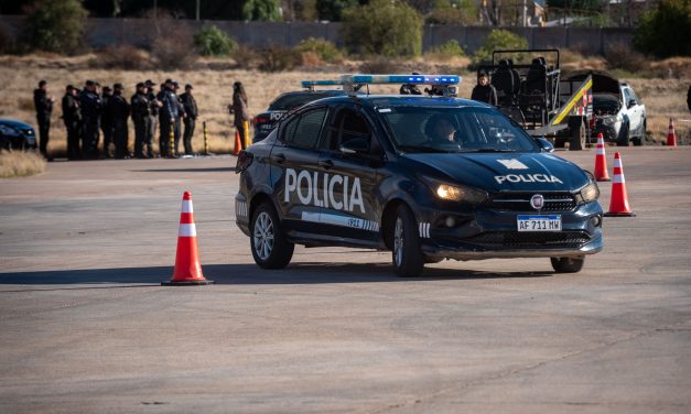La Policía de Mendoza potencia la formación de sus choferes con un curso que recorrerá toda la provincia