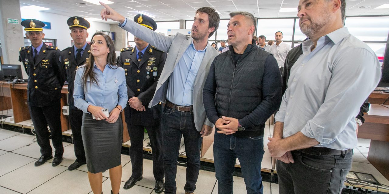 El Gobierno consolida la red de videovigilancia con la refuncionalización del Centro de Monitoreo Conjunto en Godoy Cruz