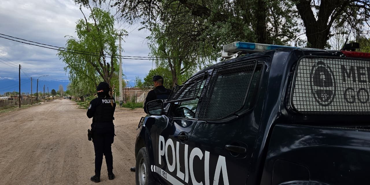 Megaoperativo en Tunuyán: la Policía actúa en domicilios vinculados a hechos delictivos