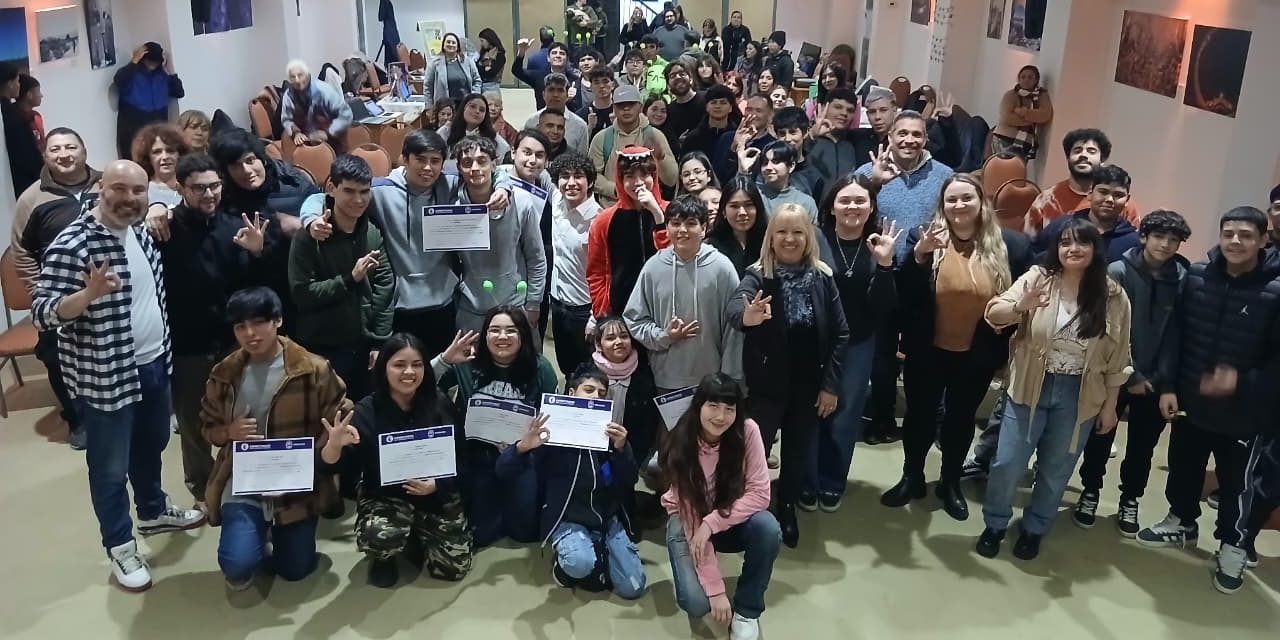 El talento joven brilló en toda la provincia: cerraron las muestras de mitad de temporada de Conectados por Mendoza Futura 2025