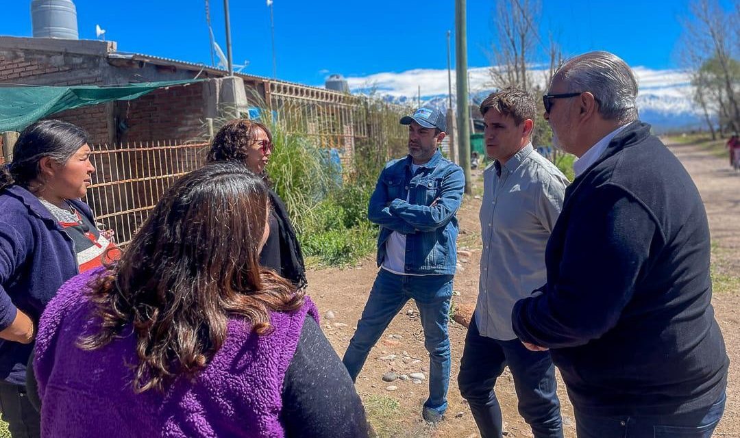 Asistencia a familias y productores afectados por la tormenta en San Carlos