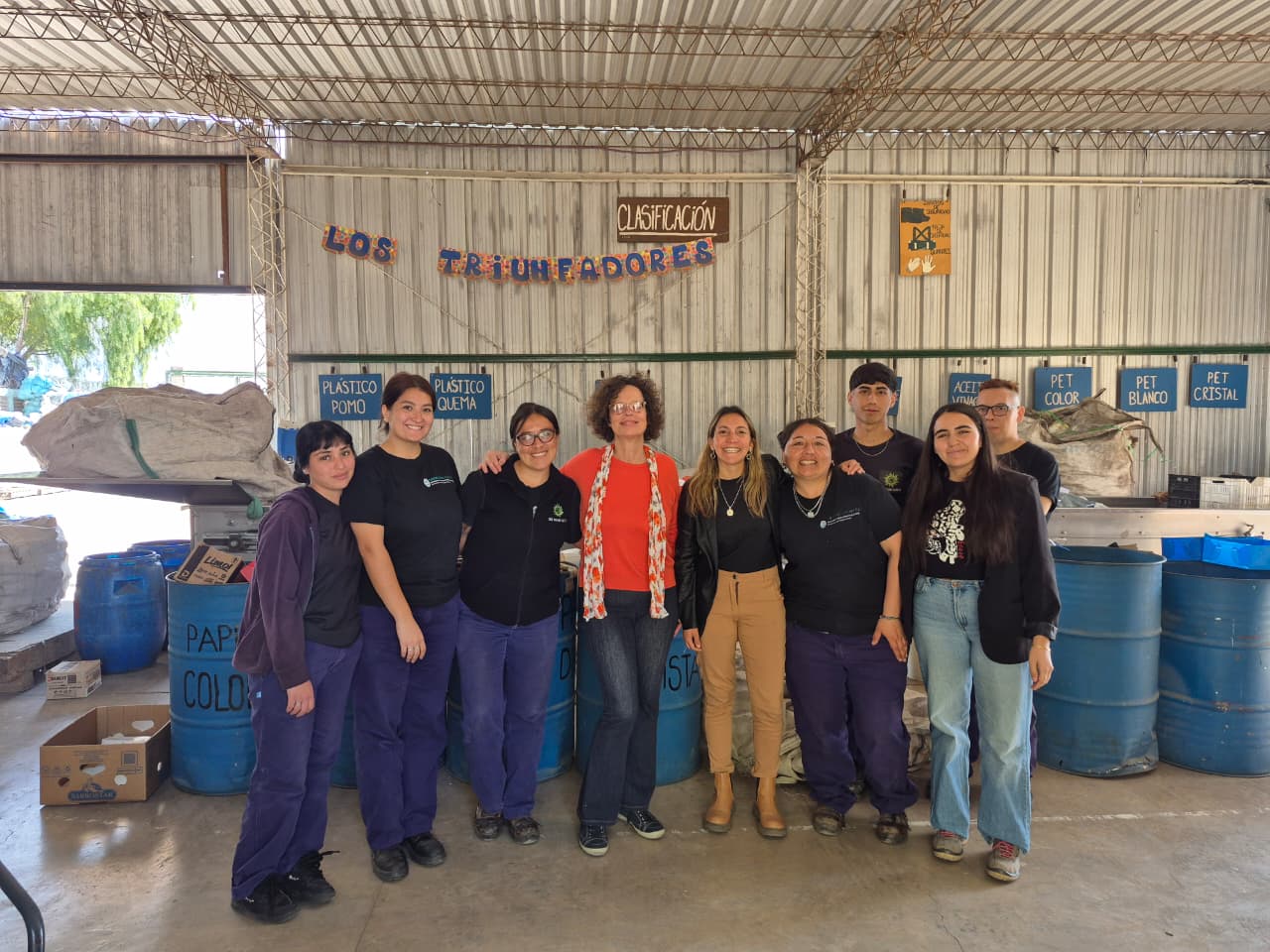 El equipo de Coordinación de Sostenibilidad recorrió dos cooperativas de recuperadores urbanos en Godoy Cruz en el marco de la Ley GIRSU