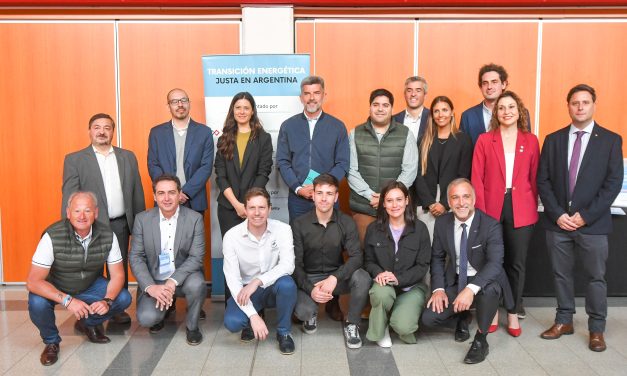 Ojeda, en el Foro Juvenil de Transición Energética Justa: “El ambiente debe internalizar los indicadores energéticos para adelantarse a los cambios”