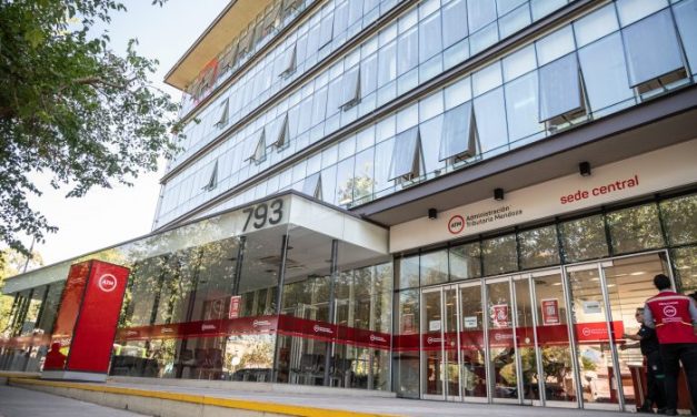 Cómo obtener el libre deuda del impuesto Automotor en línea