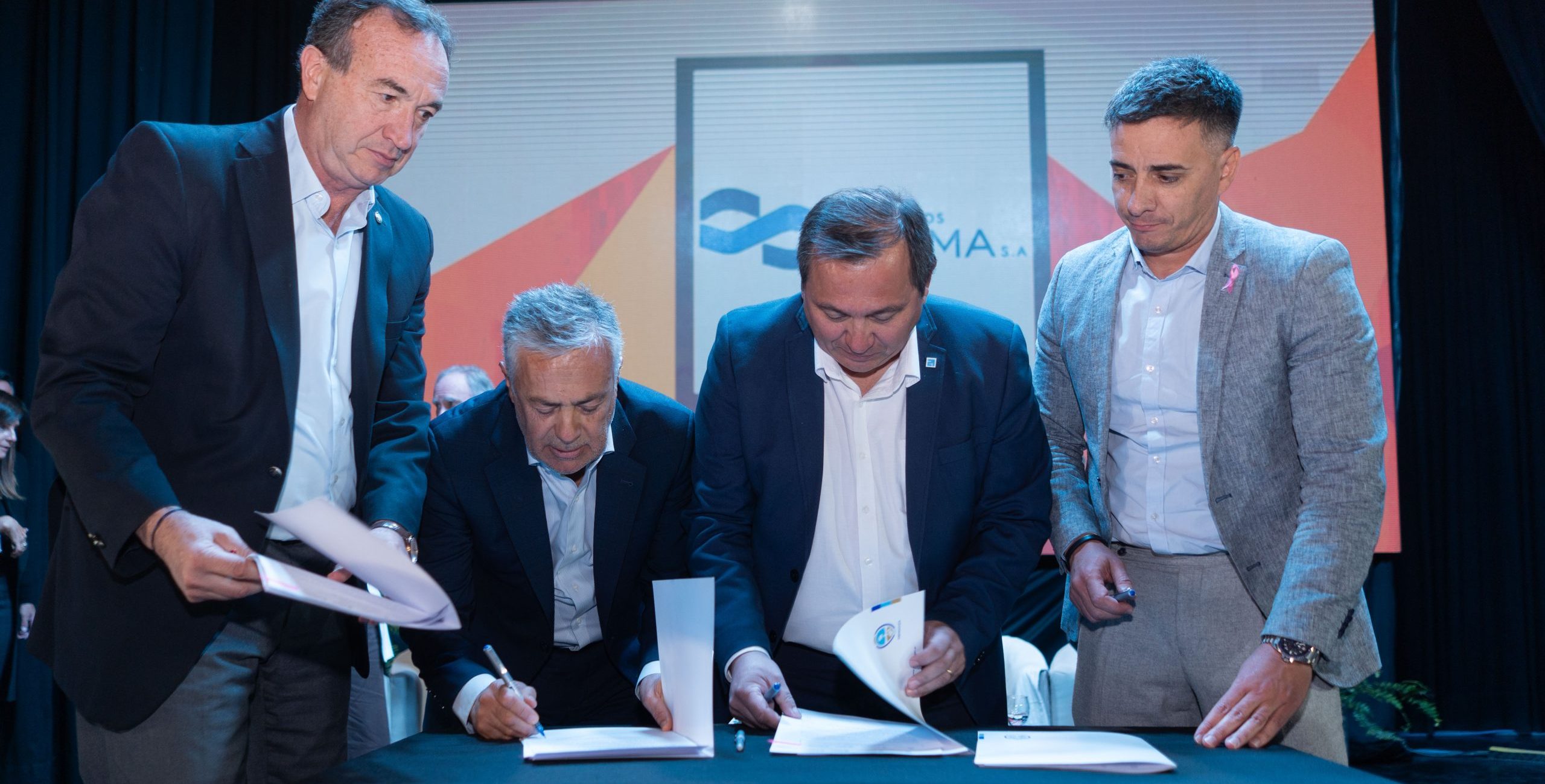 Mendoza impulsa el primer Clúster Minero Energético de la región