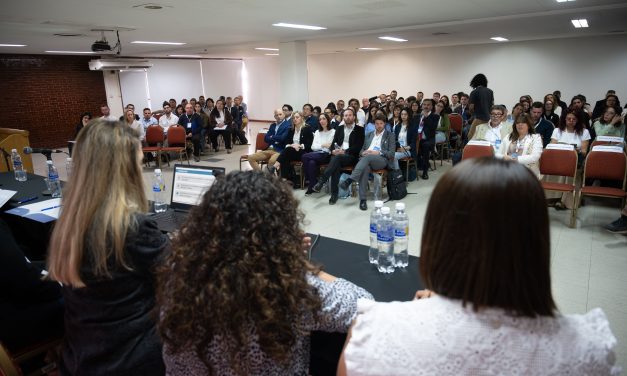 Mendoza presentó proyecto de accesibilidad y energía solar en el VII Congreso Nacional de Ergonomía