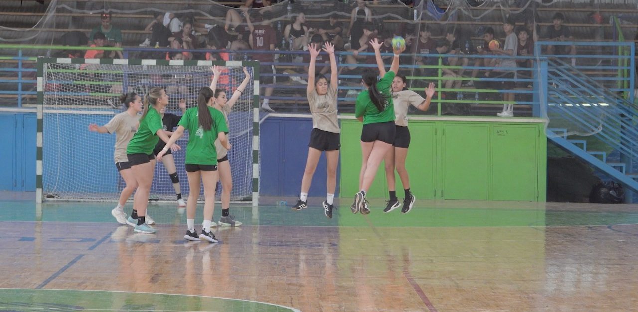 Las finales del Programa Provincial Deporte Escolar reúnen a jóvenes de los 18 departamentos