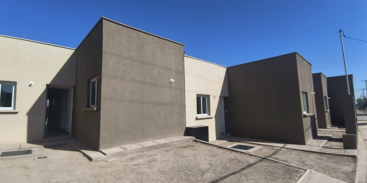 El IPV entregó dos nuevos barrios en Guaymallén