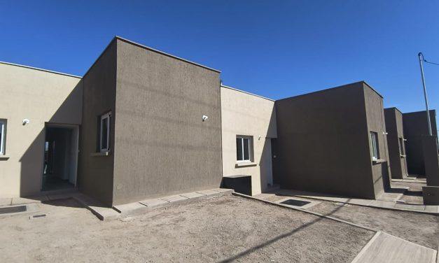 El IPV entregó dos nuevos barrios en Guaymallén