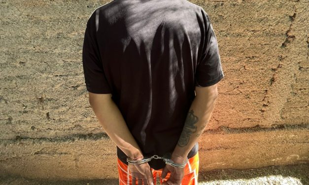 Allanamientos en el barrio Olivares: secuestran drogas, armas y vehículos con pedido de captura