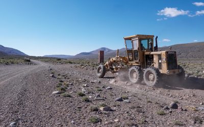 Comenzó el operativo de la DPV para reabrir la ruta al hotel abandonado y al avión de los uruguayos
