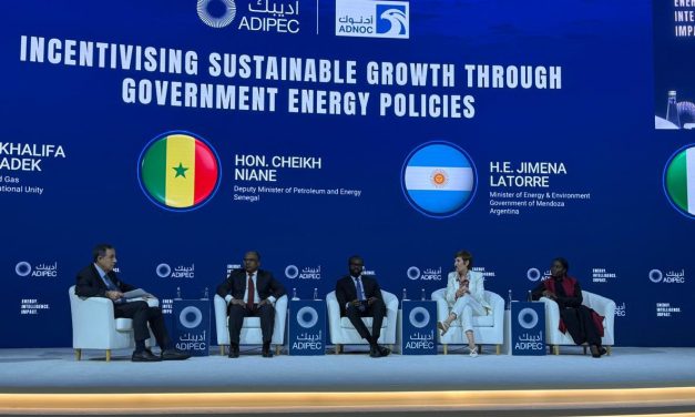 Mendoza expone su potencial energético en Adipec, la feria global más importante del sector