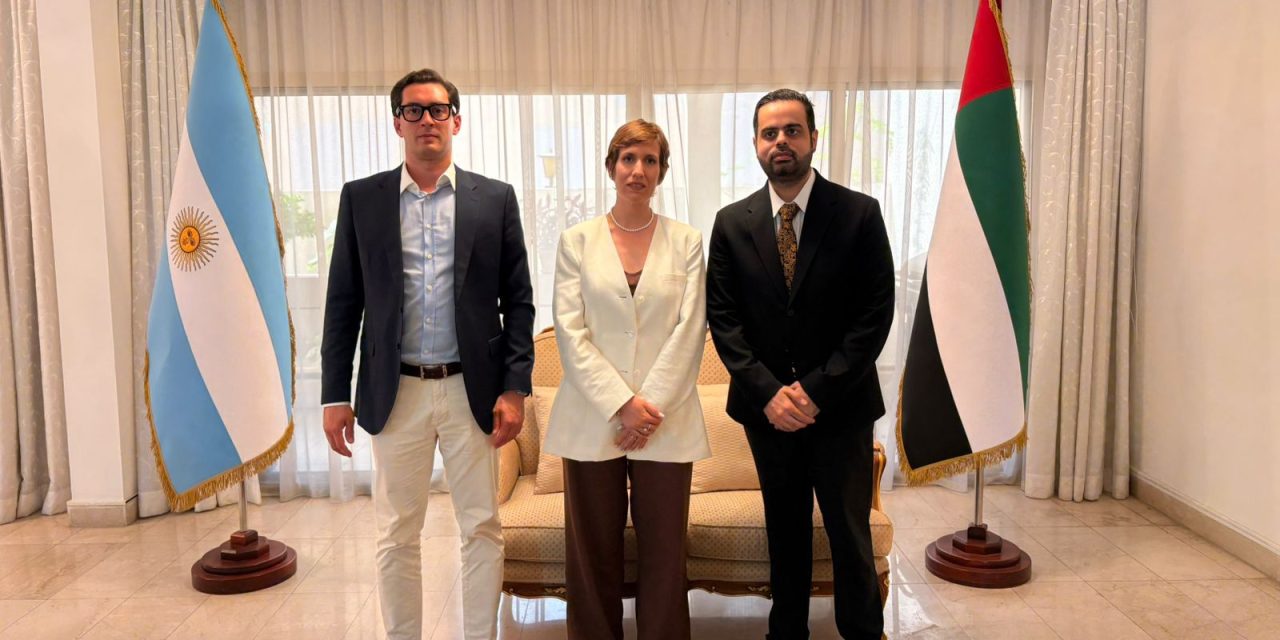 Latorre mantuvo un encuentro con un fondo internacional de inversiones especializado en IA, minería e infraestructura