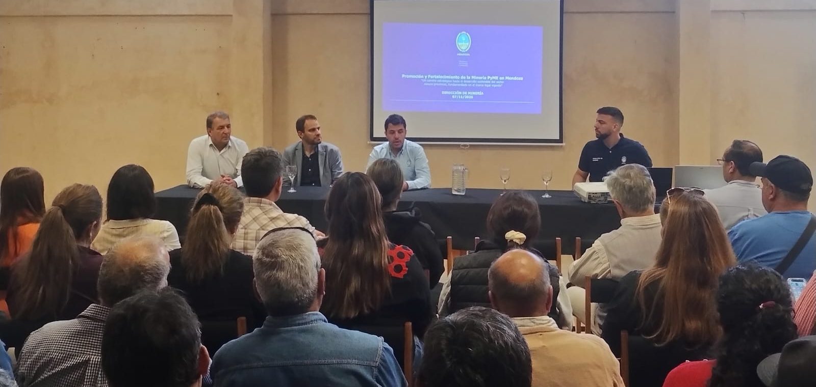 La Dirección de Minería dictó una capacitación en la Cámara de Comercio de Malargüe