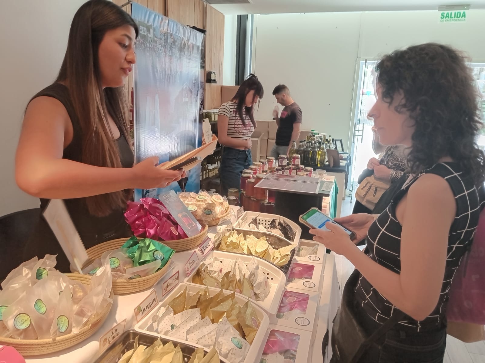 WhatsApp Image 2025-11-18 at 15.07.02