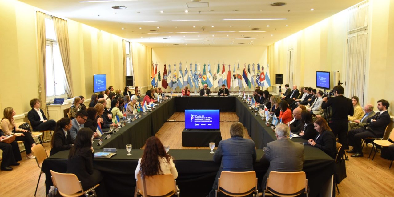 Álvarez Ocampos: “En Mendoza venimos consolidando un modelo de atención y acompañamiento a las primeras infancias”