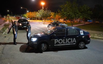 Patrullajes preventivos: la Policía frustró robos, detuvo a tres personas y secuestró un arma