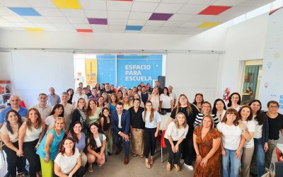 La DGE realizó una puesta en común con docentes que trabajaron en plataformas con inteligencia artificial