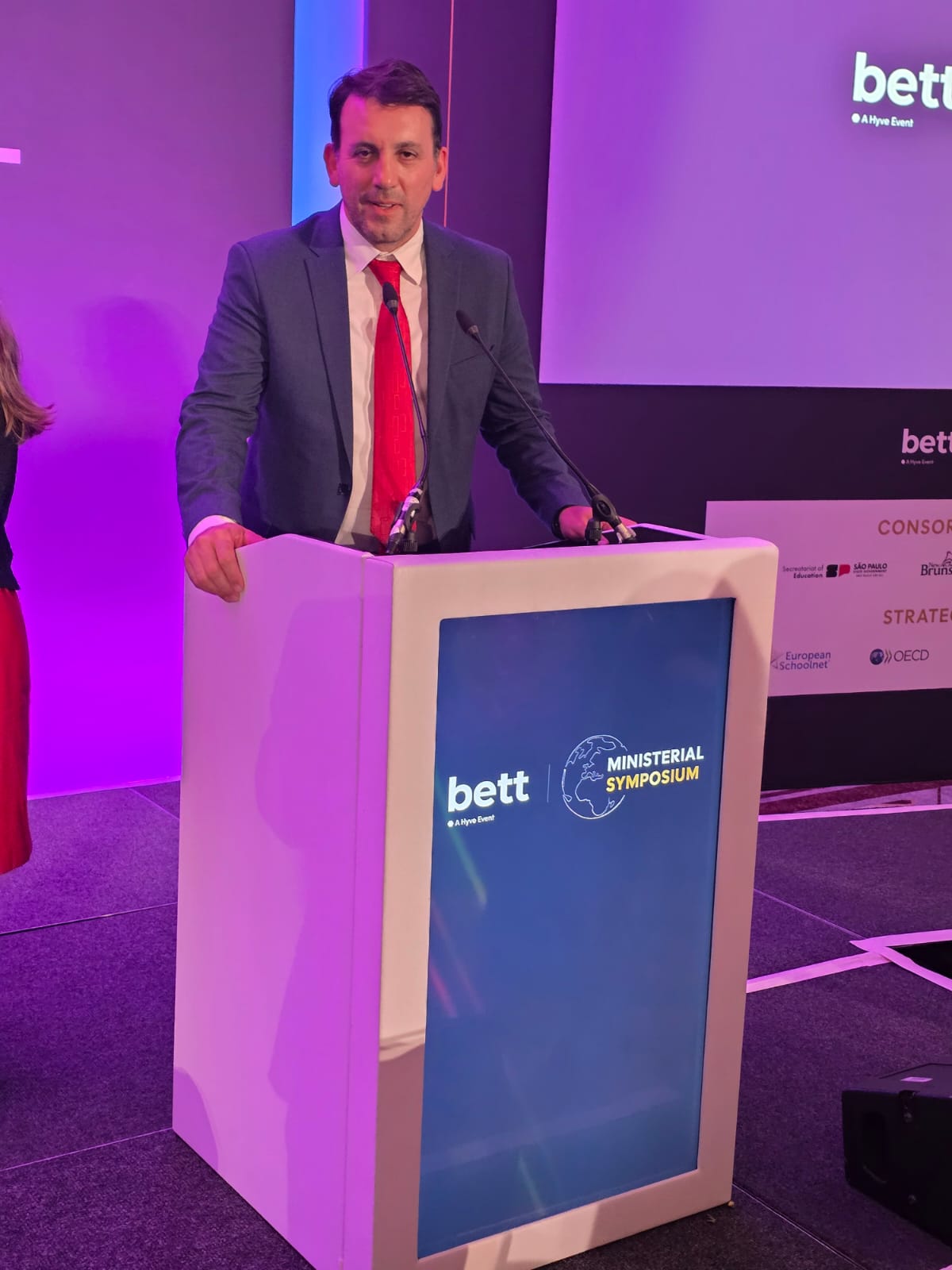 García Zalazar participó en el encuentro educativo más importante de Europa thumbnail