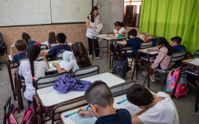 Está acreditada la primera cuota para útiles escolares e indumentaria