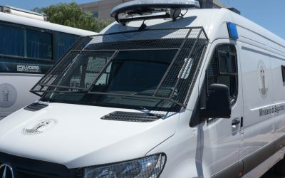 El Servicio Penitenciario suma un camión volcador y furgones de traslado a su parque automotor