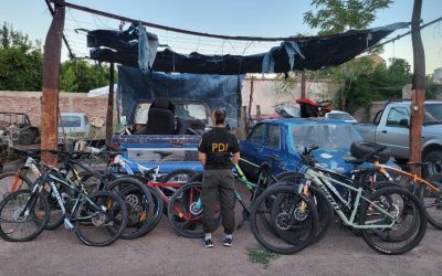 Cayó por una bicicleta robada y desarticularon un acopio de rodados y autopartes en Godoy Cruz