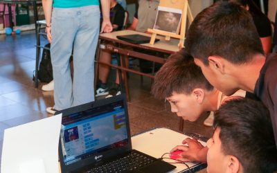 Conectados por Mendoza Futura cerró el 2025 con muestras simultáneas en toda la provincia