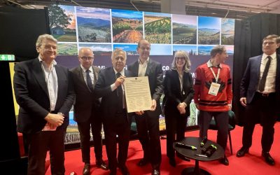 Wine Paris: Cornejo lideró una misión estratégica con nuevos acuerdos y récord de bodegas mendocinas