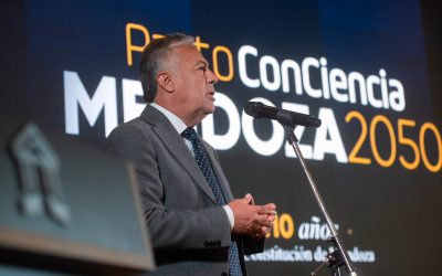 Cornejo encabezó la firma del Pacto ConCiencia Mendoza 2050, en el marco de los 110 años de la Constitución