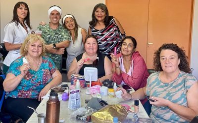 Maquillaje y esperanza para celebrar la vida