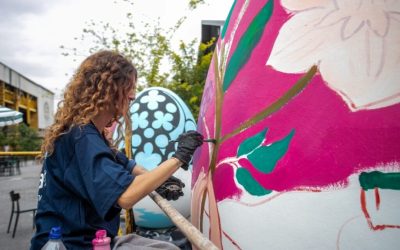 «Pisanice»: el arte croata de los huevos gigantes se fusiona con el vino nuevo en Mendoza