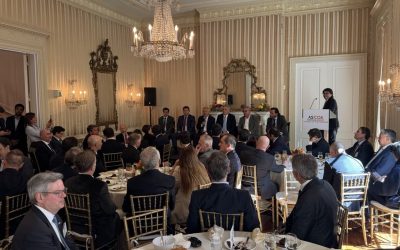 El Gobernador Cornejo promociona a Mendoza ante inversores internacionales en la Argentina Week de Nueva York