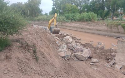 Hidráulica realiza obras de refuerzo en el canal Cacique Guaymallén tras crecidas extraordinarias