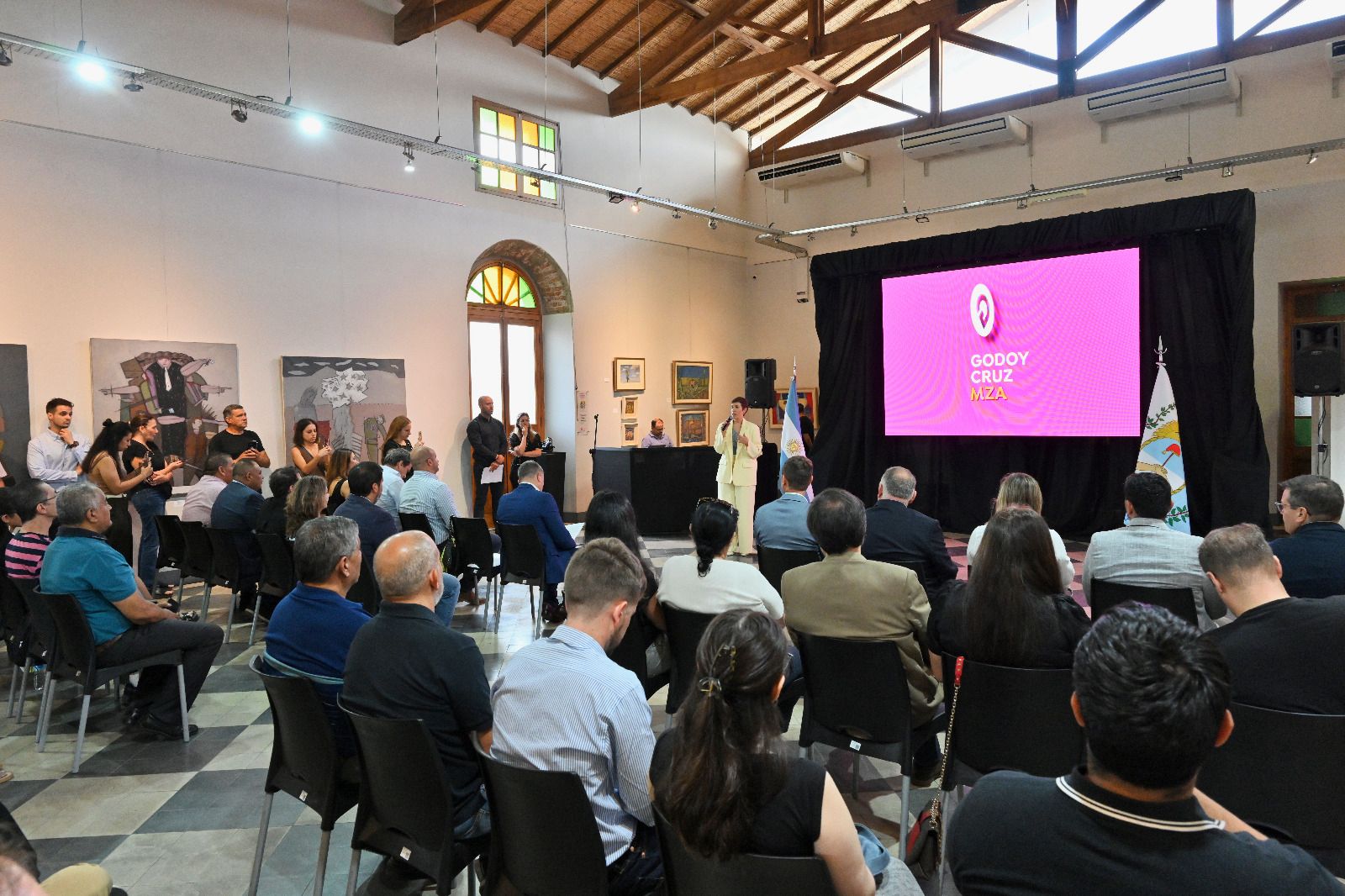 “Trabajar juntos y mejorar la competitividad es la única garantía de desarrollo”, afirmó la ministra Jimena Latorre tras la adhesión de Godoy Cruz al Plan Pilares