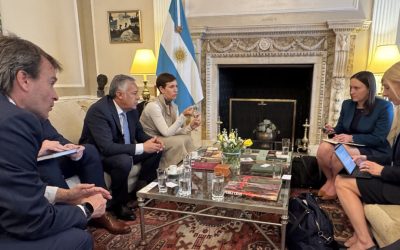 En Nueva York, Cornejo avanzó en gestiones para el financiamiento de proyectos productivos de Mendoza