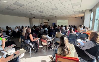 Docentes secundarios se forman en cuidados y prevenciones integrales sobre situaciones emergentes