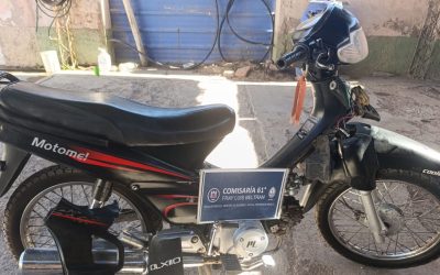 Robó una moto, la dejó en su casa y fue detenido tras intentar escapar por los techos en Maipú