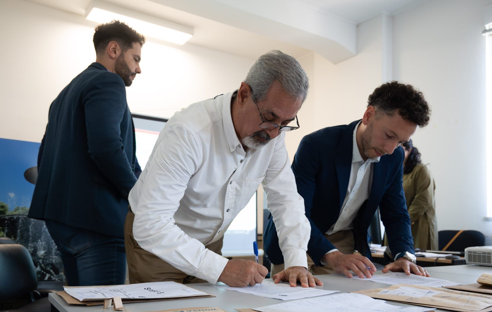 Energía y Ambiente realizó el acto público de apertura de Sobres B de la licitación de áreas hidrocarburíferas