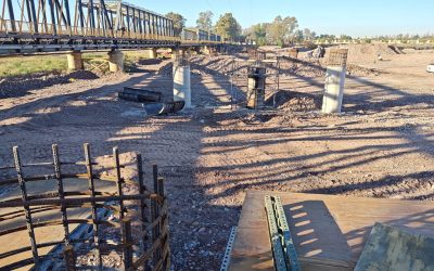 Ya se colocaron la mitad de los pilotes que sostendrán el nuevo puente Luján-Perdriel