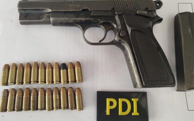 Allanamientos simultáneos en Capital y Las Heras: secuestran armas, droga y detienen a un hombre