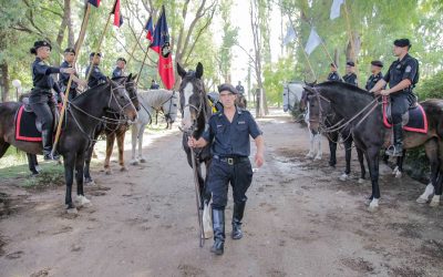 Galopando hacia el retiro: Afortunada, Villano y Curaca se despiden de la Policía Montada del Sur