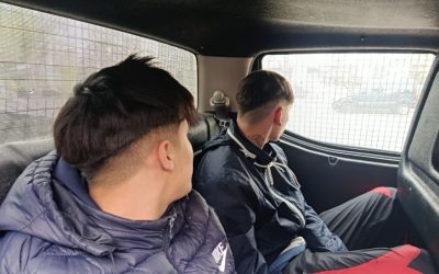 La Policía de Mendoza detuvo a dos menores por un robo agravado en Capital y secuestró un arma de fuego