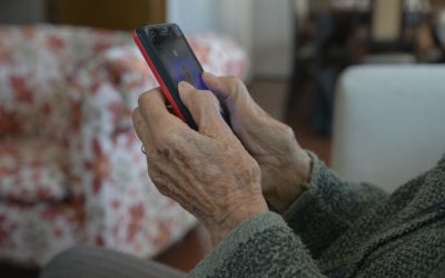 Mendoza refuerza la prevención del cibercrimen en adultos mayores