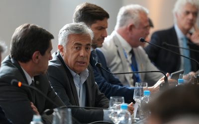 En San Juan, el Gobernador Cornejo destacó la necesidad de acelerar inversiones durante la presentación de la Mesa Federal Minera