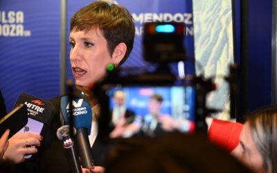 Mendoza muestra su potencial minero y financiero con stand propio en Argentina Rocks