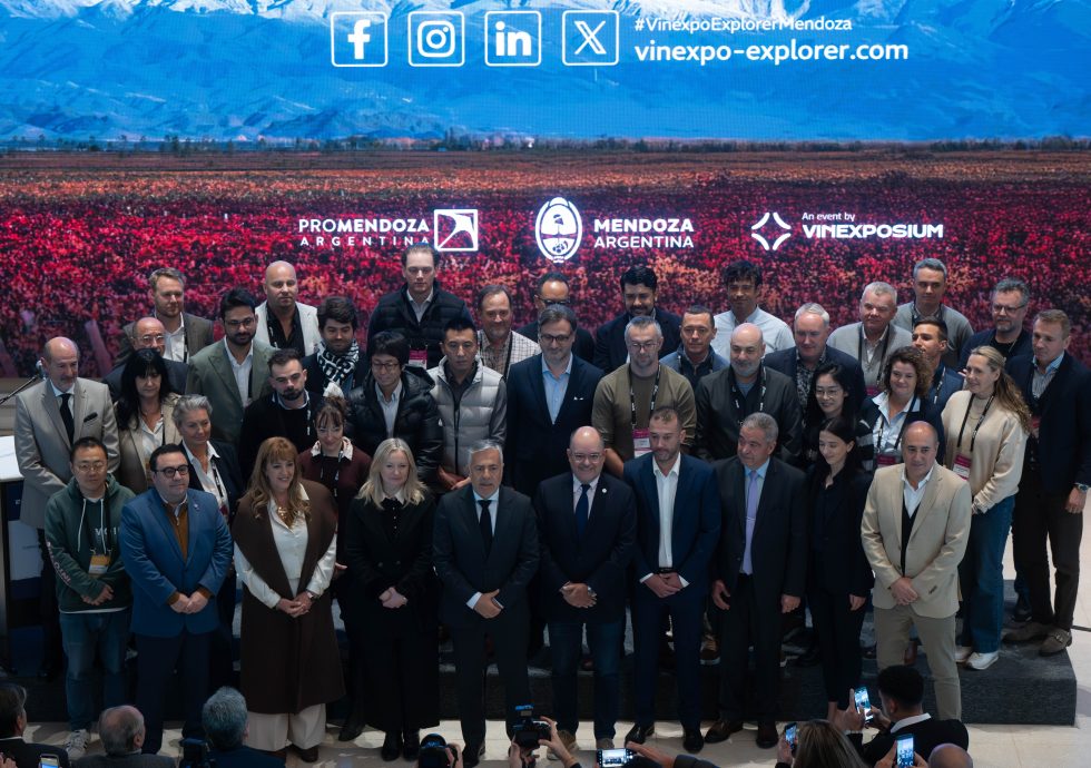 Cornejo abrió Vinexpo Explorer y apuntó a más exportaciones de vino