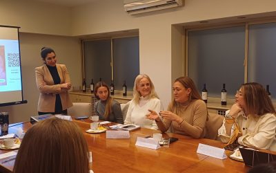 Producción fortaleció la colaboración público-privada a través de una jornada de difusión e intercambio con mujeres empresarias